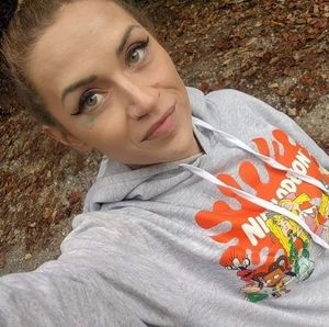 Meet your Posher, Kara